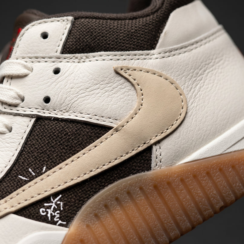 Jordan Travis Jumpman Cactus Jack Sail — Premium detail close-up
