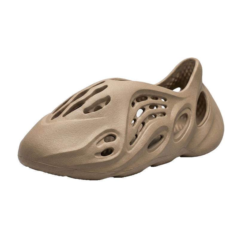 Yeezy Foam Rnnr Clay Taupe — 3/4 studio angle
