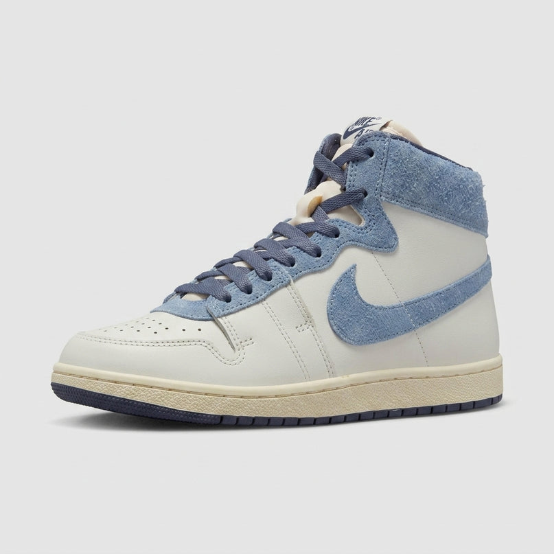 Jordan Air Ship Diffused Blue — 3/4 studio angle