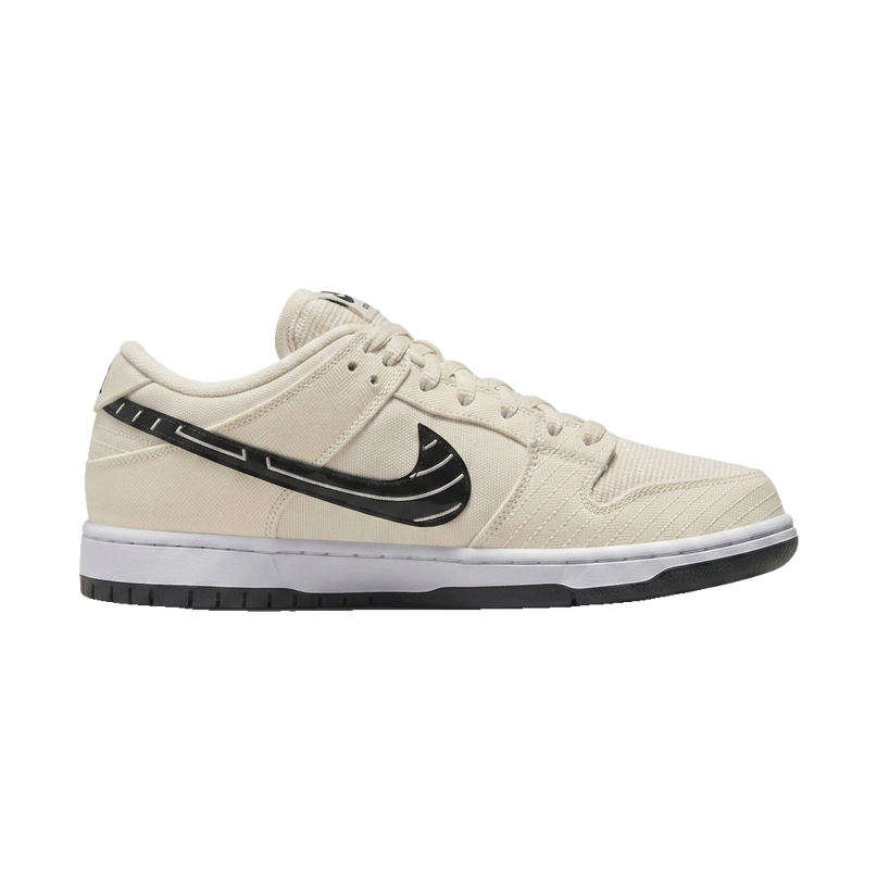Dunk SB Low Albino & Preto Fossil — Side profile