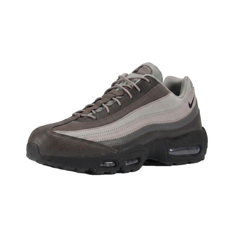 Air Max 95 SP x A Ma Maniere While You Were Sleeping — 3/4 studio angle