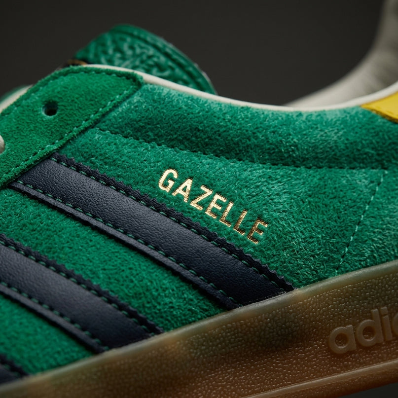 Adidas Gazelle indoor size? exclusief green jamaica — Premium detail close-up