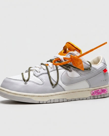 Dunk Low Off-White Lot 22 — 3/4 studio angle