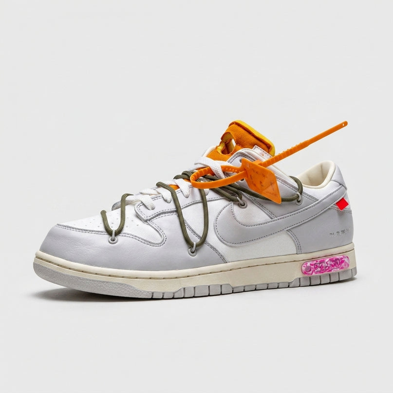 Dunk Low Off-White Lot 22 — 3/4 studio angle