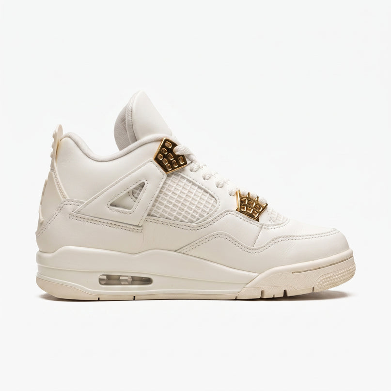 Jordan 4 Metallic Gold — Hero limpia