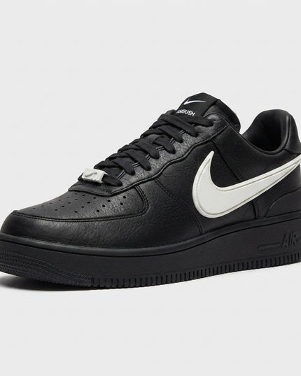 Air Force 1 Low Ambush Phantom Black — 3/4 studio angle