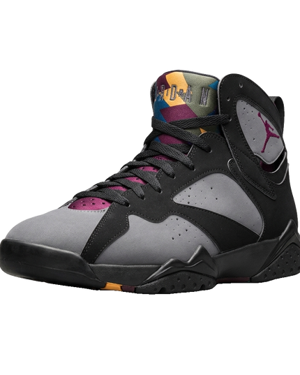 Air Jordan 7 Retro bordeaux (2015) — 3/4 studio angle