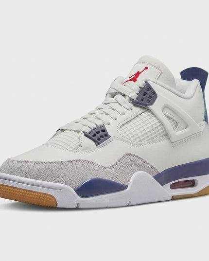 Jordan 4 SB  White Navy — 3/4 studio angle
