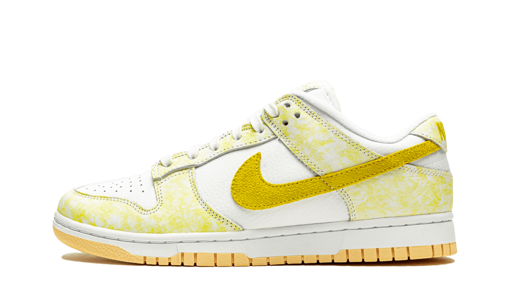 Dunk Low yellow strike