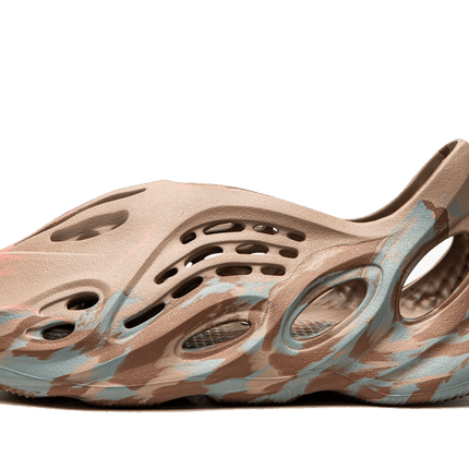 yeezy foam rnnr mx sand grey