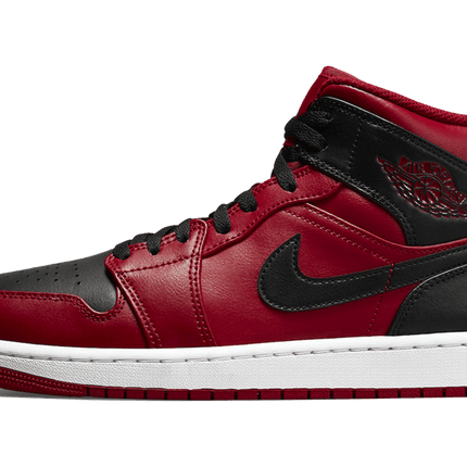 Jordan 1 mid gym red black