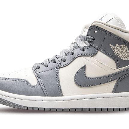 Jordan 1 mid Stealth