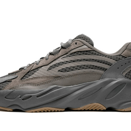 Yeezy boost 700 V2 geode