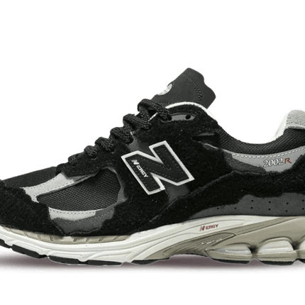 new balance 2002 protection pack black grey
