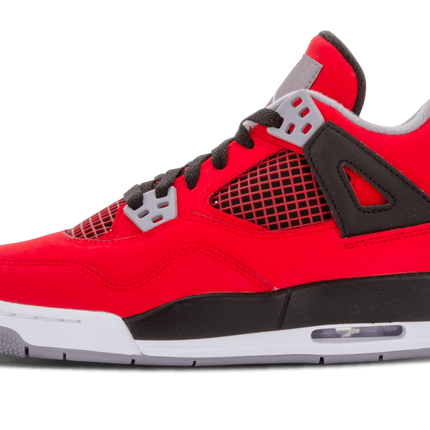 USED jordan 4 toro bravo