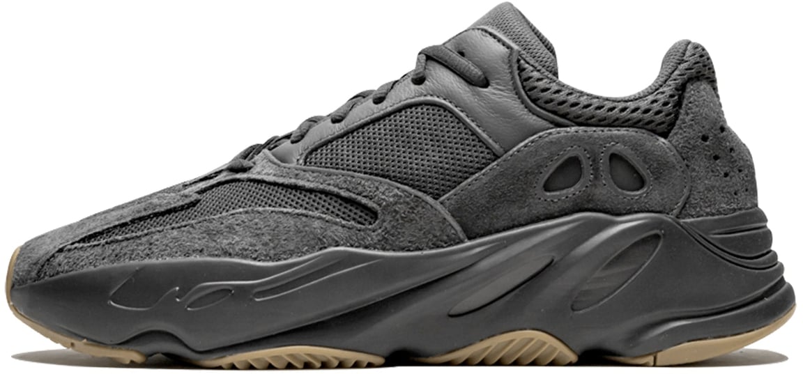 Yeezy 700 utility black