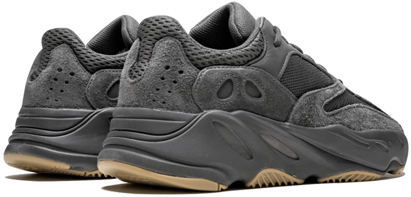 Yeezy 700 utility black