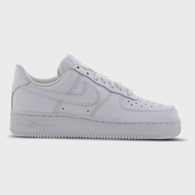Nike Air Force 1 '07 Essential Wmns "Triple White"