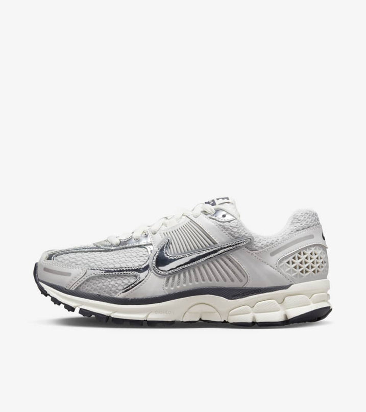 Nike Zoom Vomero 5 Photon Dust