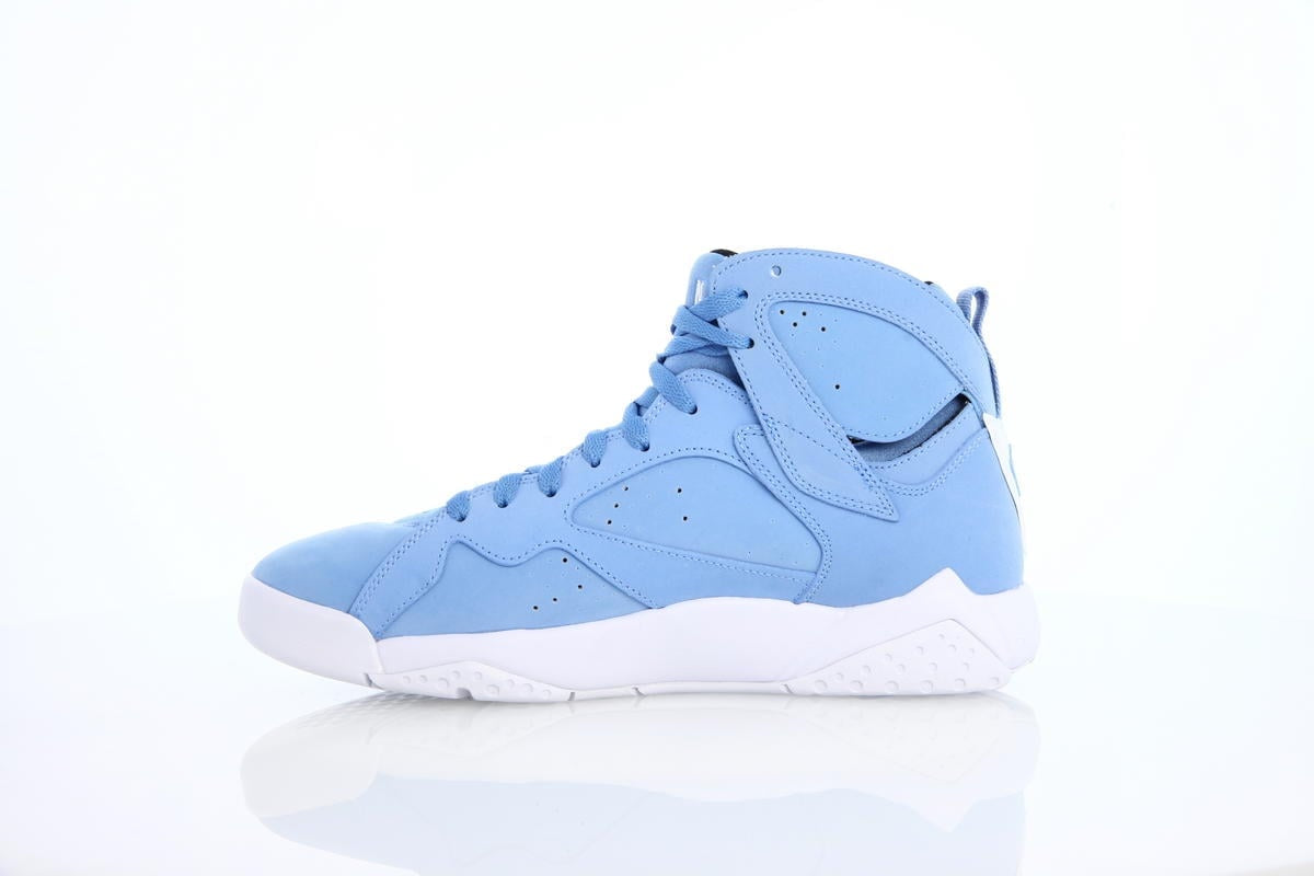 Jordan 7 Pantone