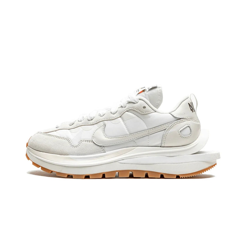 Nike sacai Vaporwaffle Sail Gum