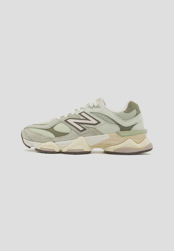 New Balance 9060 olivine