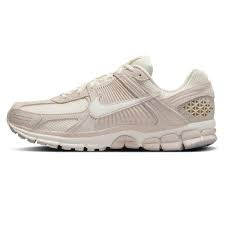 Nike Zoom Vomero 5 Beige