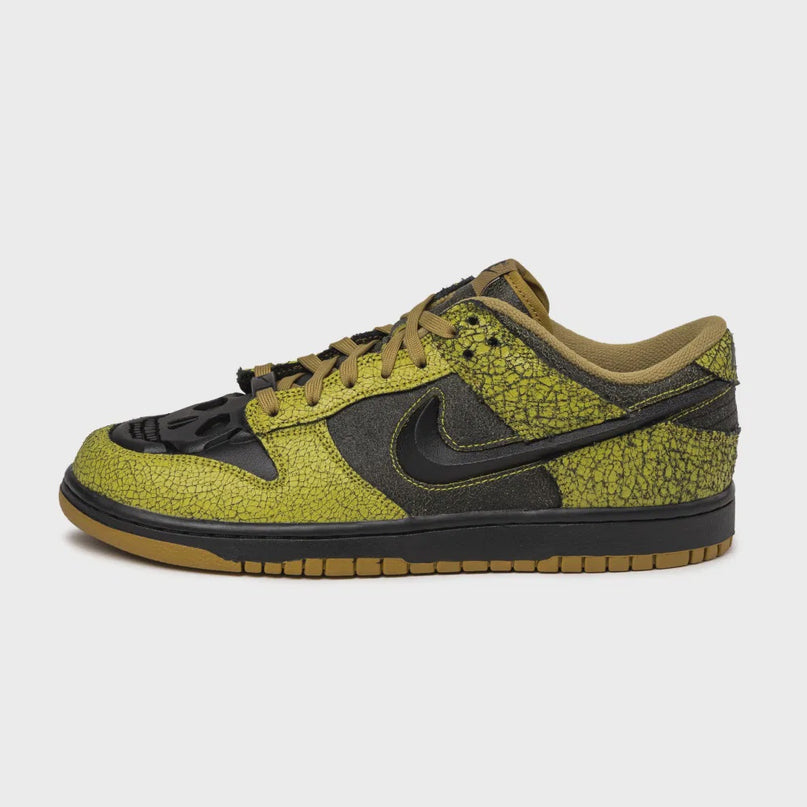 Nike Dunk Low QS Halloween Skull