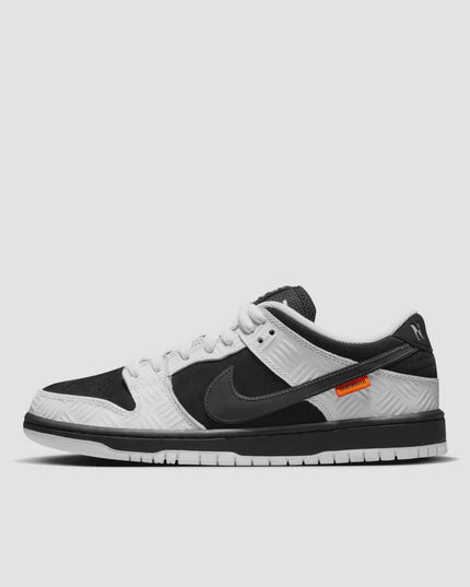Dunk sb Low Tightbooth USED