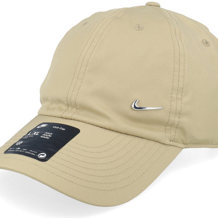 nike clup cap metal swoosh