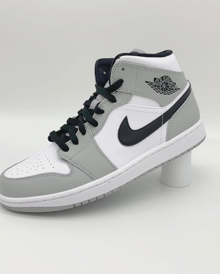 Air Jordan 1 Mid WMNS "Grey Fog"