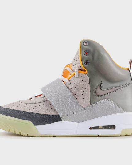 Nike air yeezy 1 zen USED
