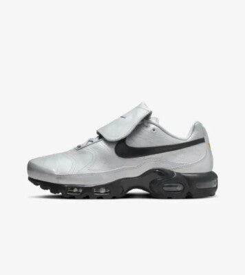 Nike Air Max Plus Running Shoes Grey / Black