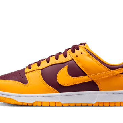 Dunk Low university gold